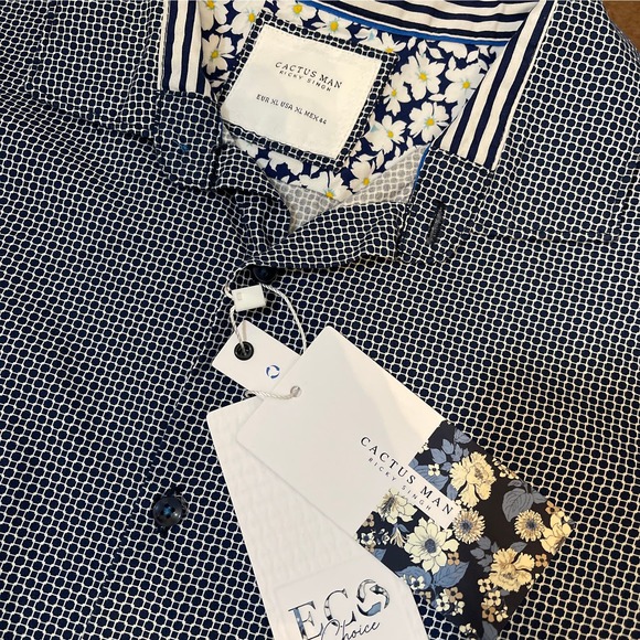 NWT Cactus Man Navy & White Geometric Pattern Dress Shirt Size XL - Picture 3 of 3